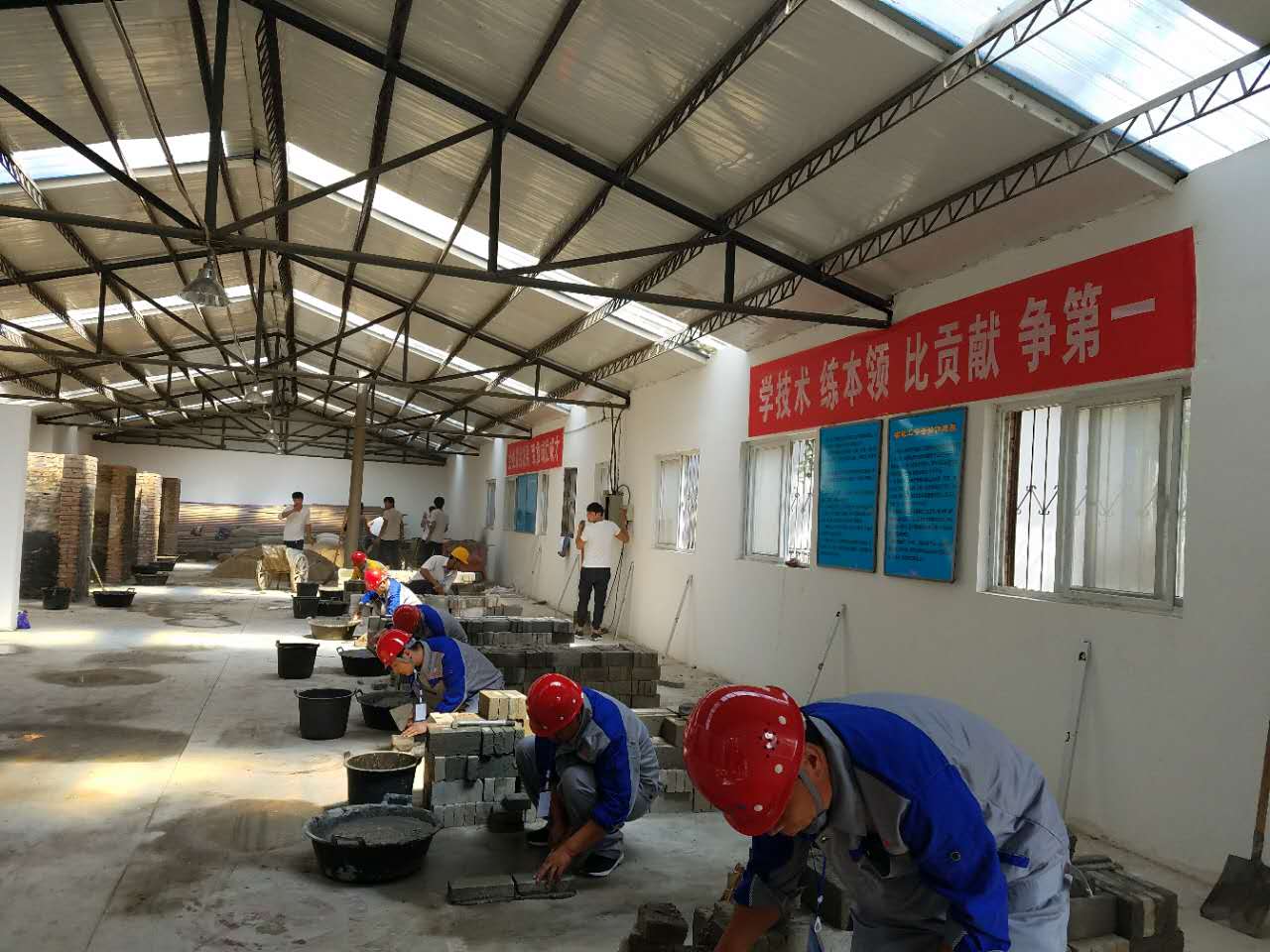 我公司在2017年邯鄲市建筑職業(yè)技能比武競賽中成績斐然(圖4)